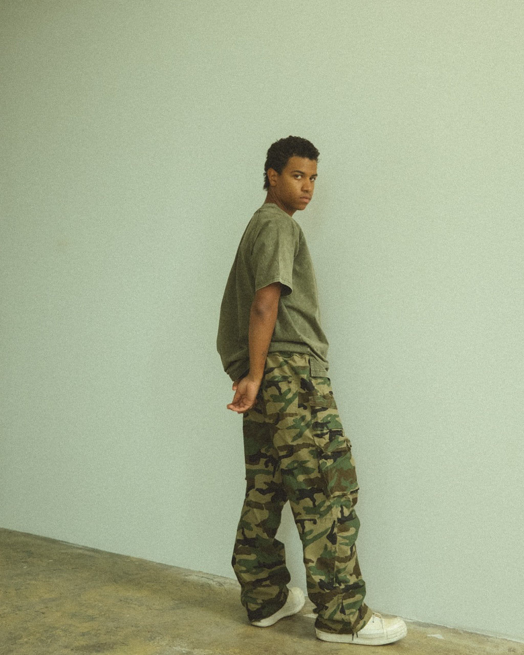 RELAXED CARGOS // CAMO