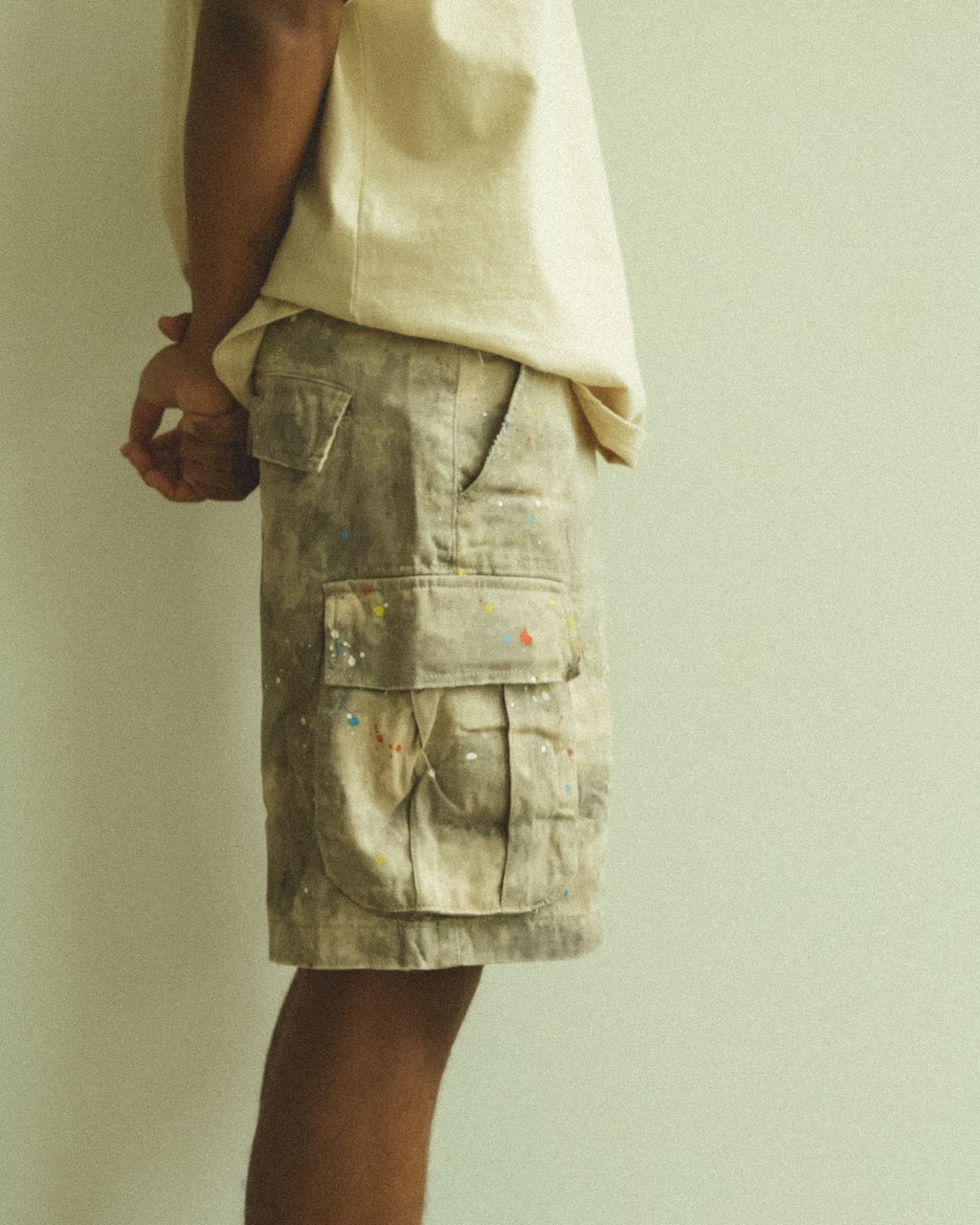 DISTRESSED CARGO SHORTS // FADED CAMO