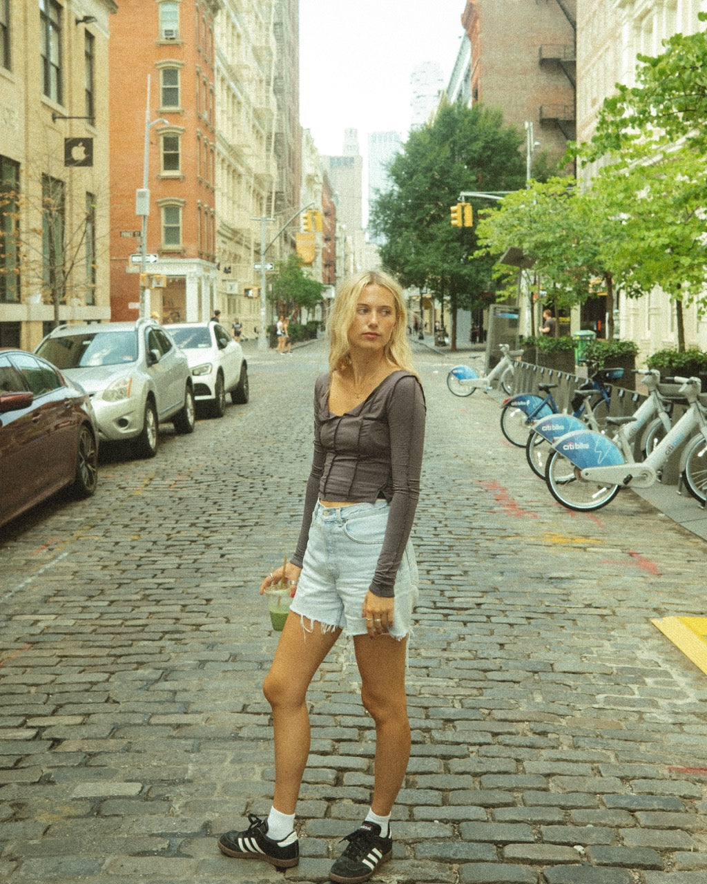 EXPOSED SEAMS TOP // CLAY